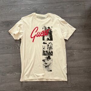 Guess western t shirt size Medium
